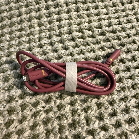 OtterBox Fast Charge Premium Lightening to USB-C Cable - Picture 1 of 3